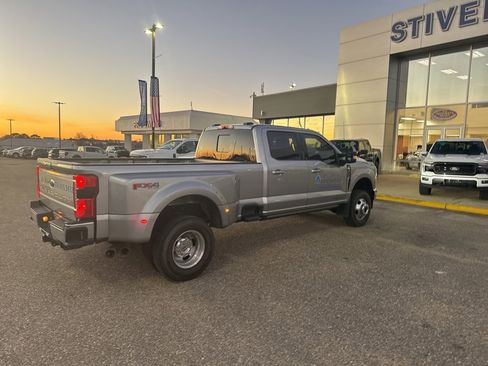 Used 2023 Ford F350 Lariat w/ Lariat Ultimate Package image 12