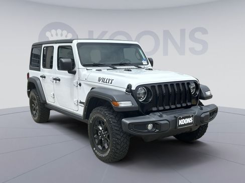 Used 2021 Jeep Wrangler Unlimited Sport AWD/4WD image 2