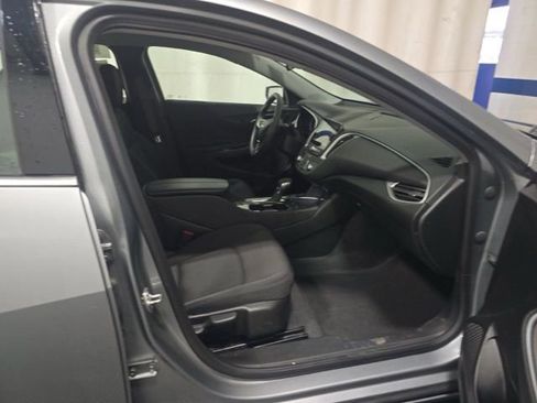 Used 2024 Chevrolet Malibu LT image 8