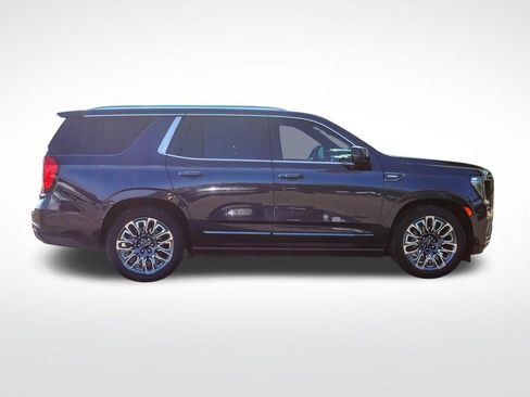 Used 2023 GMC Yukon Denali Ultimate AWD/4WD image 5