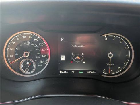 Used 2025 Genesis G70 2.5T RWD image 13