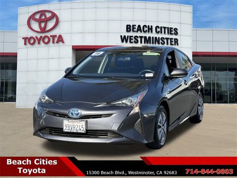 Used 2016 Toyota Prius Three image 5