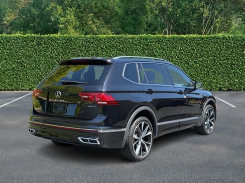 Used 2024 Volkswagen Tiguan SEL R-Line AWD/4WD image 3