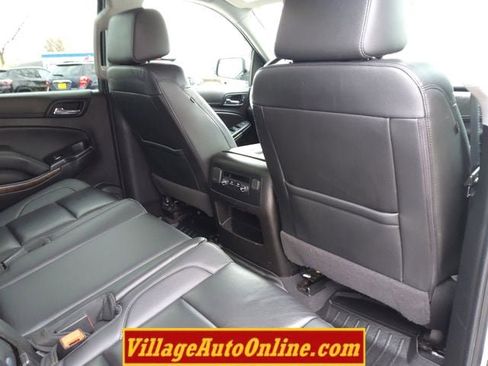 Used 2020 Chevrolet Suburban LT image 36
