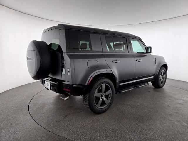 Used 2026 Land Rover Defender 110 V8 AWD/4WD image 2