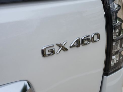 Certified 2023 Lexus GX 460 Luxury w/ Sport Design Package AWD/4WD image 36