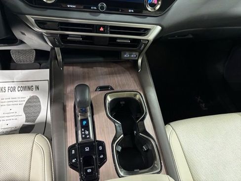 Used 2023 Lexus RX 350 Premium w/ Accessory Package AWD/4WD image 20