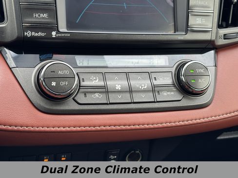 Used 2014 Toyota RAV4 Limited image 9