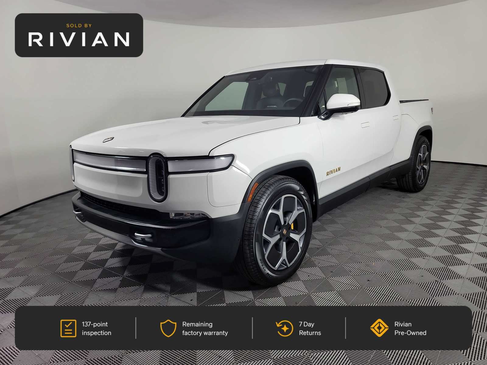 Used 2022 Rivian R1T Adventure AWD/4WD image 1