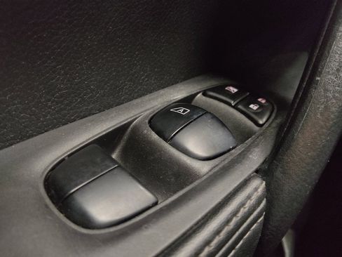 Used 2021 Nissan Rogue Sport S FWD image 25