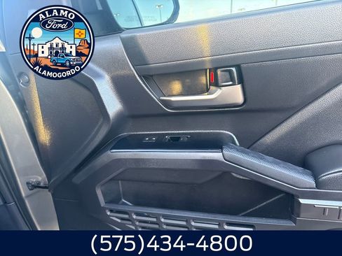 Used 2025 Toyota Tacoma TRD Off-Road image 17