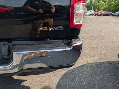 Used 2022 RAM 2500 Big Horn AWD/4WD image 8