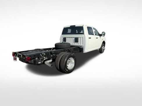 New 2026 RAM 3500 Tradesman w/ Chrome Appearance Group image 34
