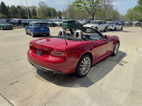Used 2019 FIAT 124 Spider Lusso w/ Convenience Group image 5
