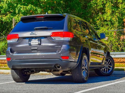 Used 2019 Jeep Grand Cherokee Limited image 14