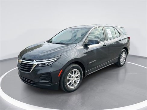 Used 2022 Chevrolet Equinox LS image 1