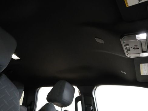 Used 2024 Toyota Tacoma SR5 AWD/4WD image 25