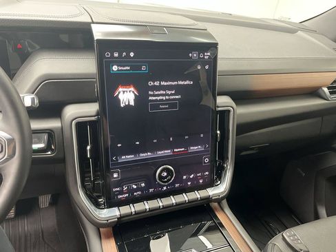 Certified 2025 GMC Yukon Denali w/ Sun & Power Step Package AWD/4WD image 20