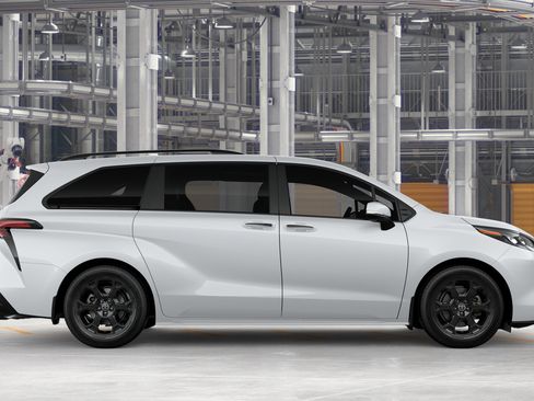 New 2026 Toyota Sienna XLE Woodland Edition AWD/4WD image 12