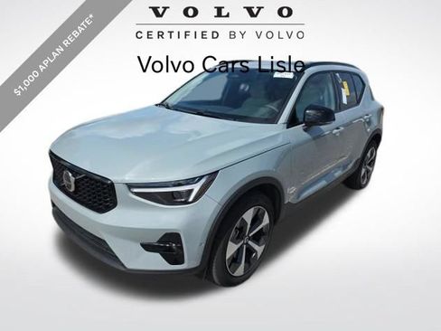 Certified 2026 Volvo XC40 B5 Plus AWD/4WD image 1