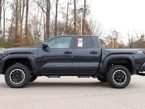 New 2026 Toyota Tacoma TRD Off-Road image 18