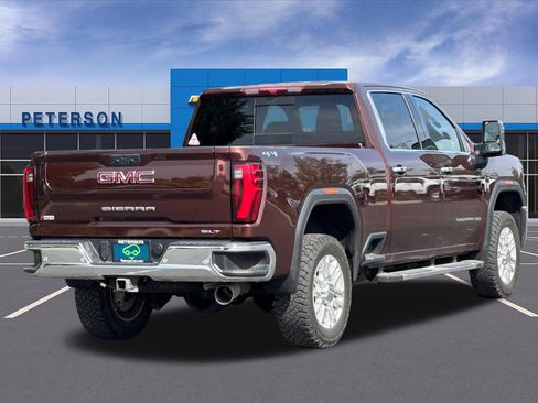 Used 2024 GMC Sierra 3500 SLT w/ SLT Convenience Package AWD/4WD image 4