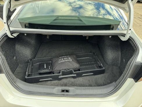 Used 2019 Nissan Altima 2.5 SR w/ SR Premium Package image 9