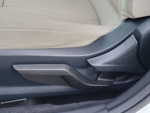 Used 2019 Subaru Impreza 2.0i w/ Eyesight image 12