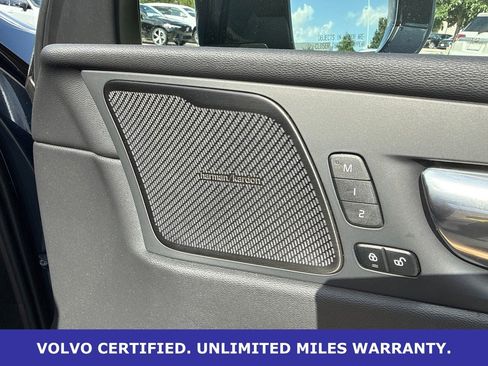 Used 2024 Volvo XC60 T8 Ultimate w/ Protection Package Premier AWD/4WD image 13