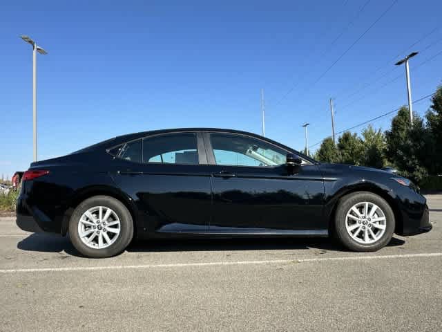 Used 2026 Toyota Camry LE w/ Convenience Package FWD image 3