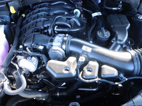 New 2025 Jeep Grand Cherokee Altitude image 19