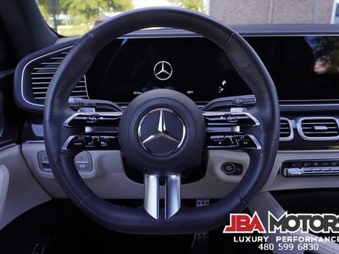 Used 2024 Mercedes-Benz GLS 580 4MATIC image 22