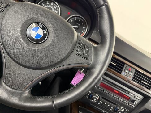 Used 2012 BMW 335i xDrive Coupe AWD/4WD image 23