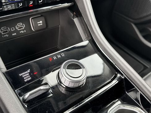 Used 2023 Jeep Grand Cherokee Limited image 28