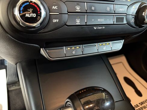 Used 2017 Kia Sorento AWD w/ LX Convenience Package image 30