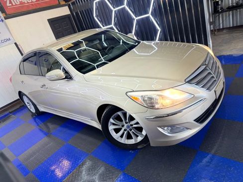 Used 2012 Hyundai Genesis 3.8 image 15