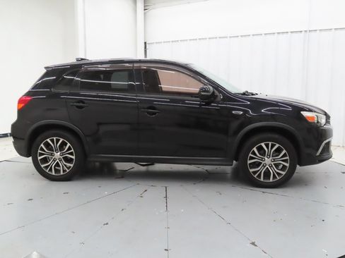 Used 2019 Mitsubishi Outlander Sport ES AWD/4WD image 2