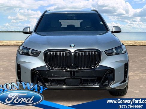 Used 2025 BMW X5 xDrive40i w/ M Sport Package image 2
