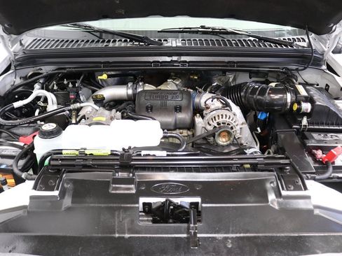 Used 2000 Ford F350 XLT image 14