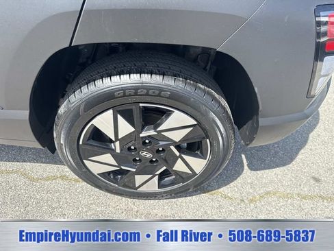 Used 2024 Hyundai Kona SEL AWD/4WD image 12