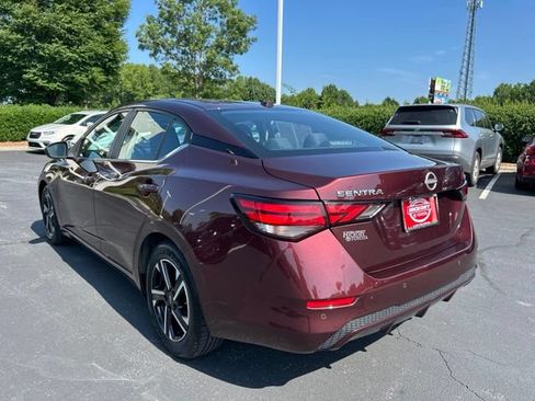 Used 2024 Nissan Sentra SV FWD image 9