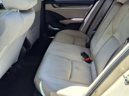 Used 2020 Honda Accord LX image 9