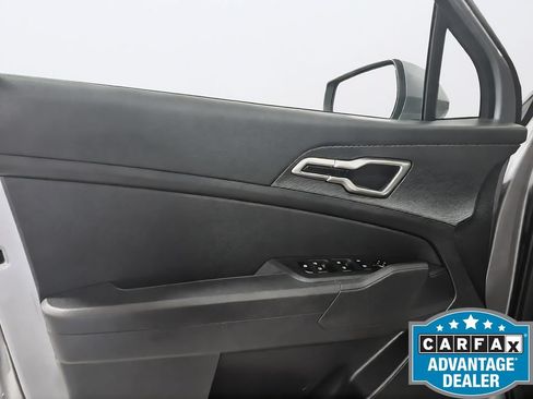 Used 2023 Kia Sportage LX FWD image 27