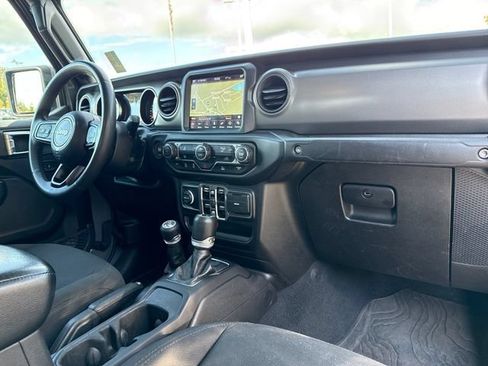 Used 2023 Jeep Gladiator Sport AWD/4WD image 24