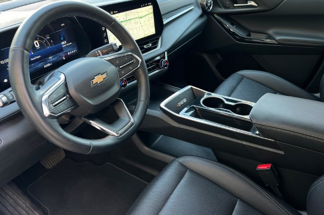 Used 2025 Chevrolet Equinox LT w/ Convenience Package II FWD image 10