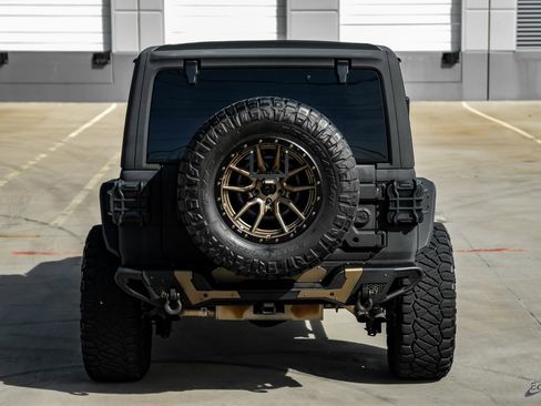 Used 2021 Jeep Wrangler Unlimited Rubicon image 14