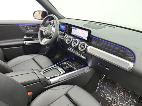 Used 2024 Mercedes-Benz GLB 250 image 25