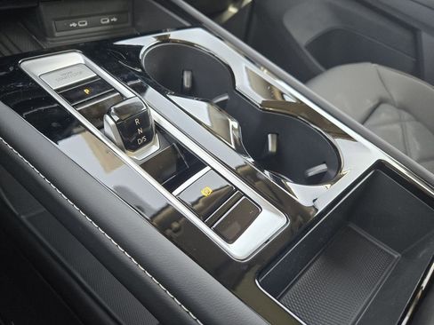 New 2026 Volkswagen Atlas SE AWD/4WD image 17