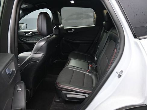 Used 2025 Ford Escape ST-Line image 13