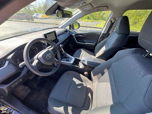 Certified 2025 Toyota RAV4 XLE AWD/4WD image 12